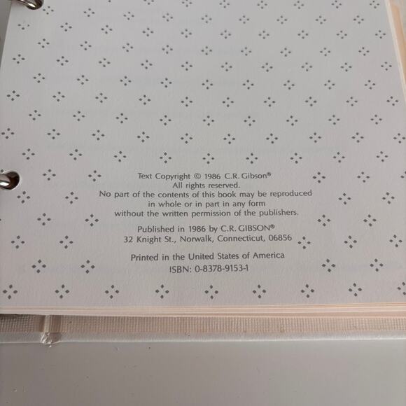 Vintage 1980s Wedding Organizer Binder CR Gibson 3-Ring White Bride Planner - Picture 11 of 11